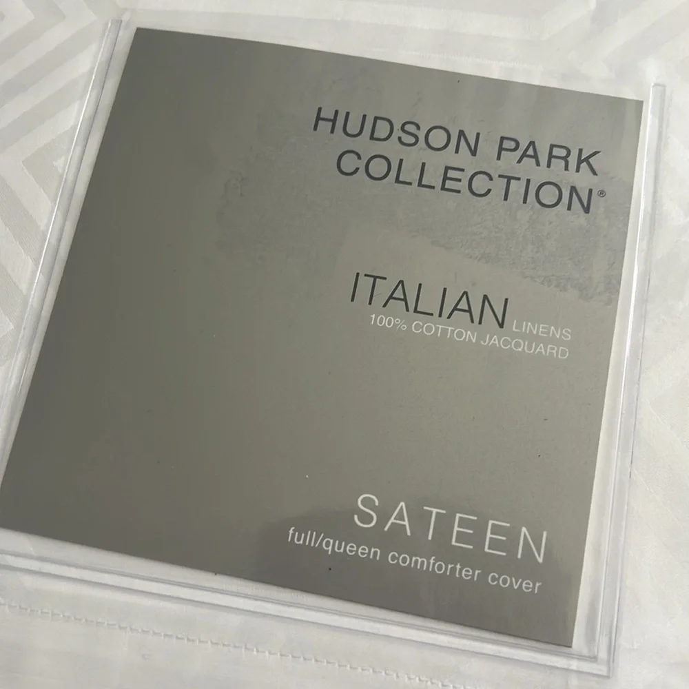 Hudson Park Collection Italian Tivoli Jacquard Duvet in White, Full/Queen, $495